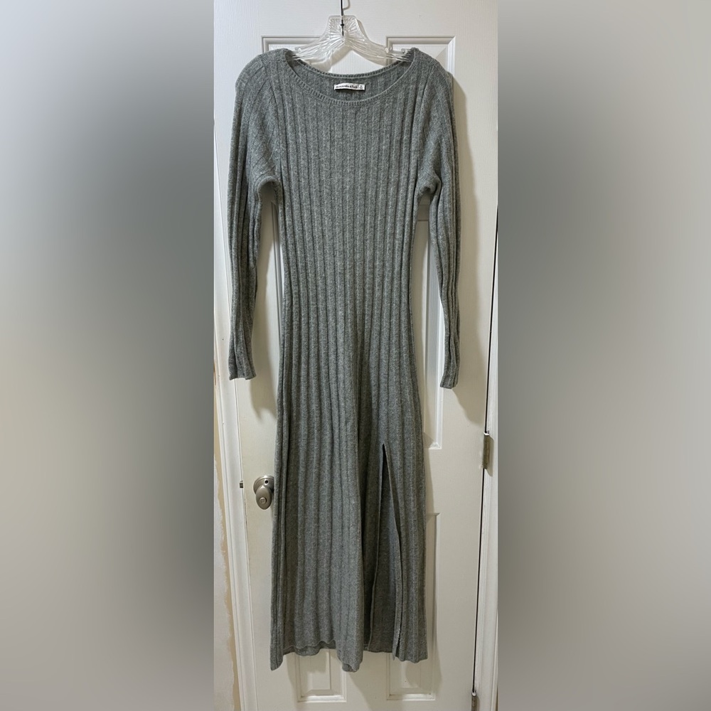 Abercrombie & Fitch Women's Small Gray Long Sleeve Sweater Dress Thigh High Slit